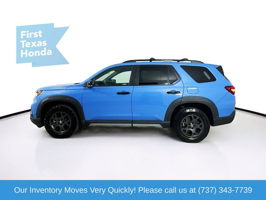 Used 2023 Honda Pilot TrailSport image 4