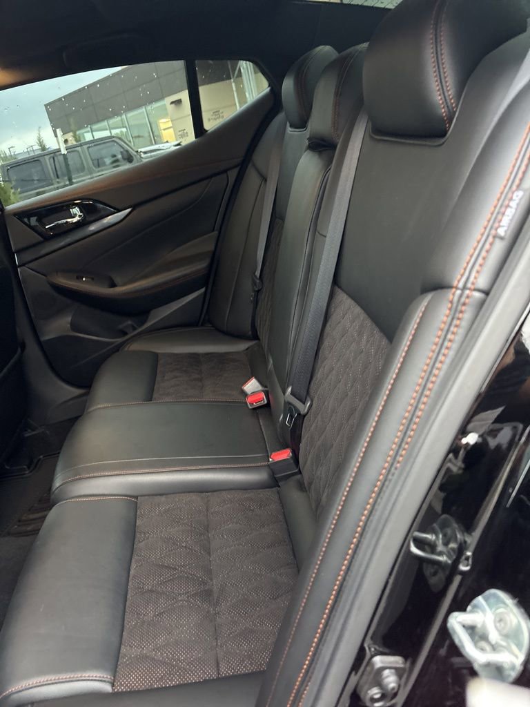 Used 2023 Nissan Maxima SR w/ Sport Mat Group image 14