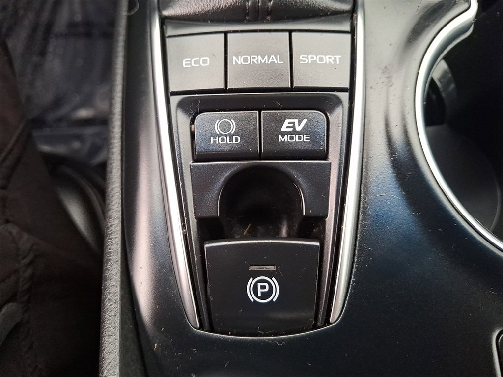 Used 2018 Toyota Camry XLE w/ Audio Package image 28