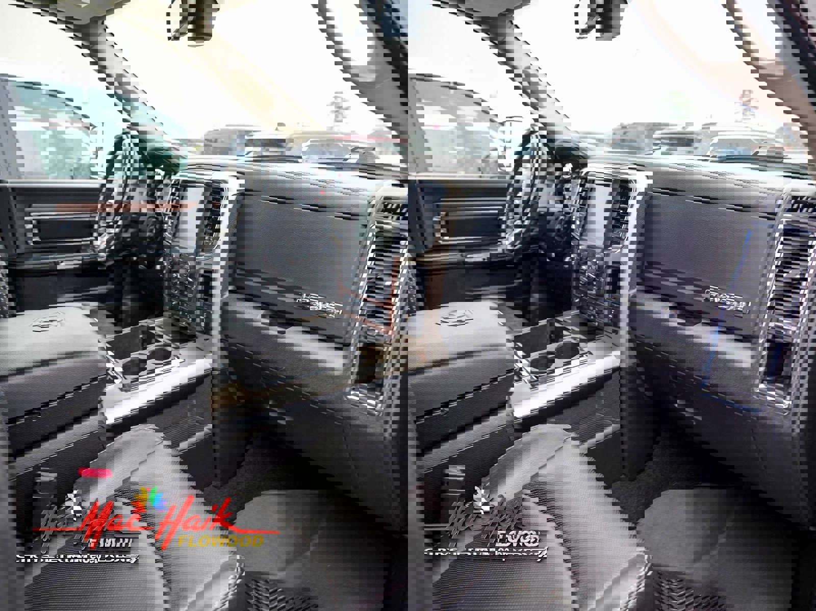 Used 2013 RAM 2500 Laramie w/ Convenience Group image 3