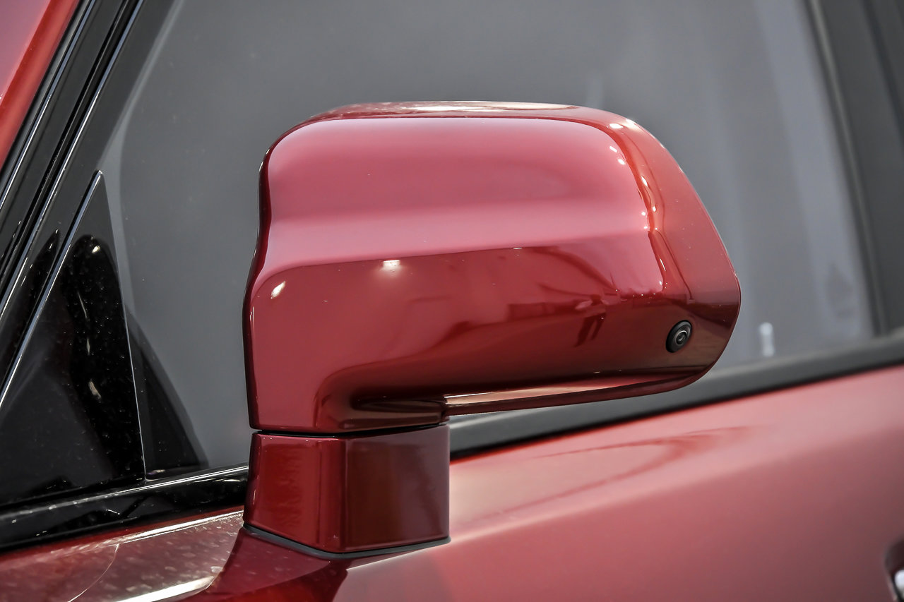 Used 2021 Rolls-Royce Cullinan Black Badge AWD/4WD image 10