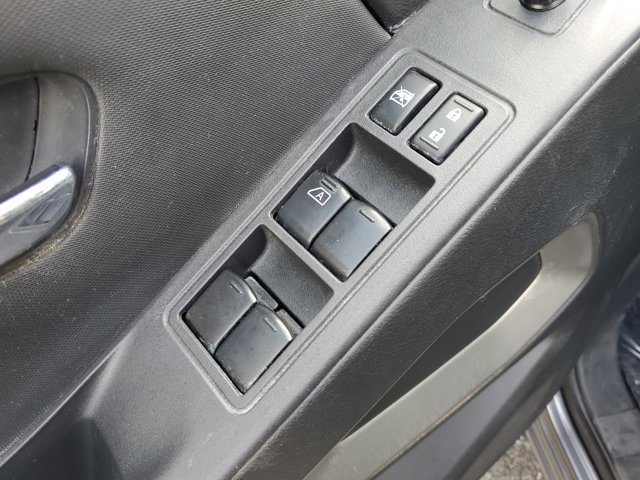 Used 2023 Nissan Frontier SV w/ Tow Package image 17