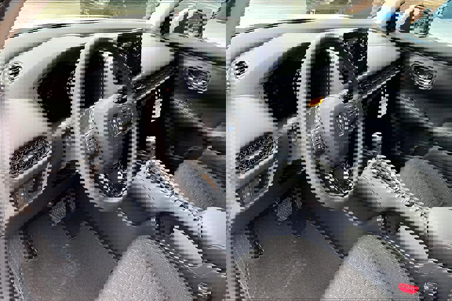 New 2026 Honda HR-V LX image 8