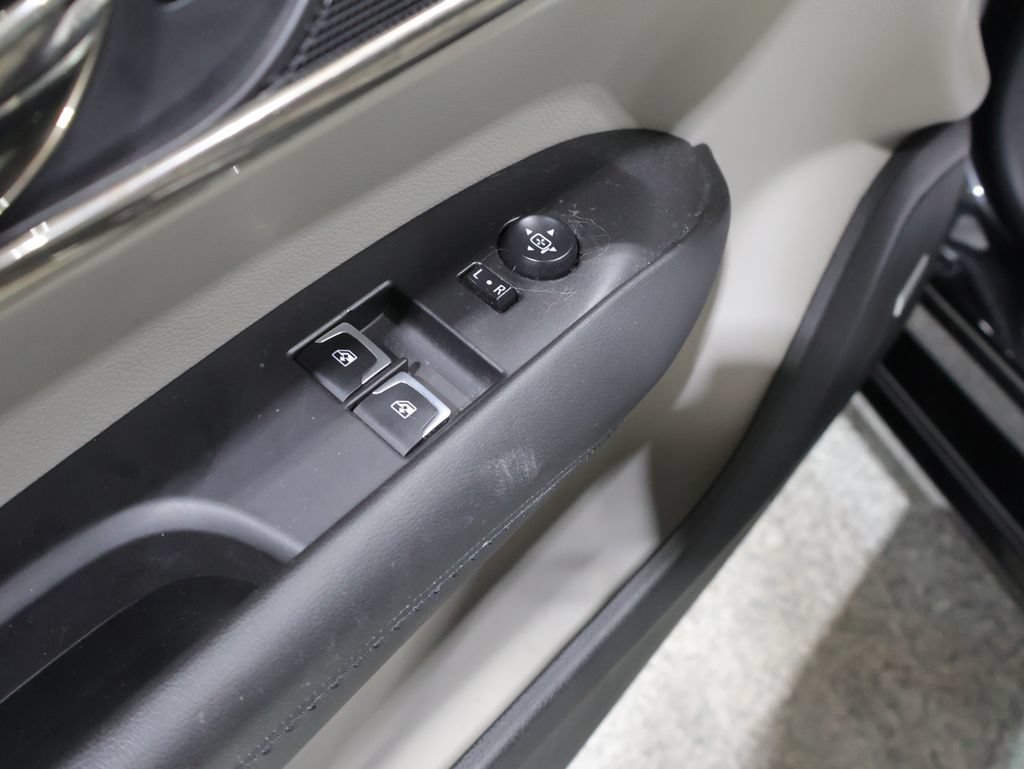 Used 2019 Cadillac ATS Luxury w/ Safety and Security Package AWD/4WD image 14