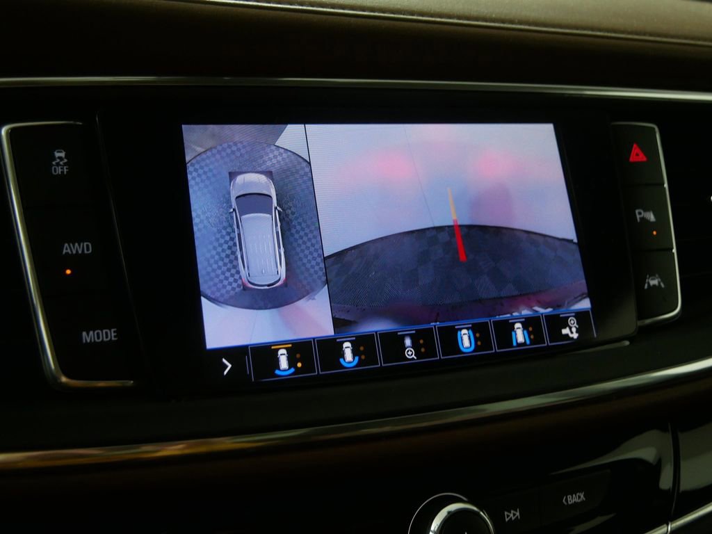 Used 2020 Buick Enclave Avenir w/ Avenir Technology Package image 30