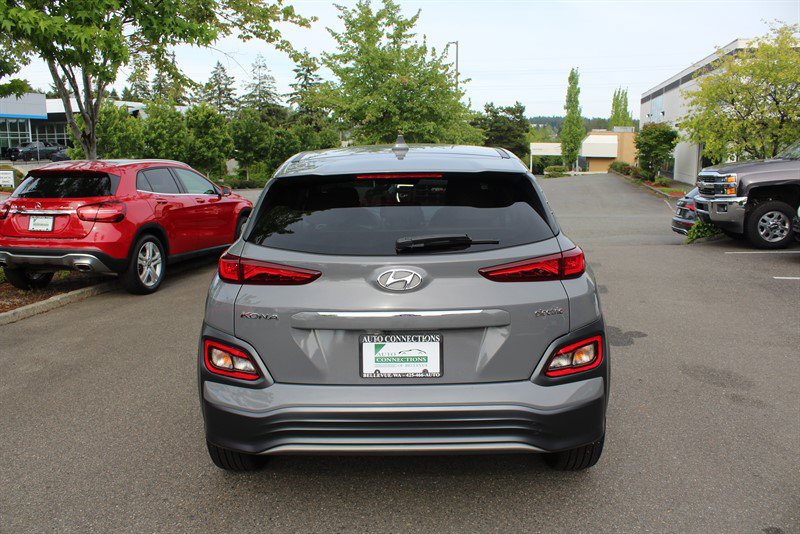 Used 2021 Hyundai Kona Limited FWD image 4