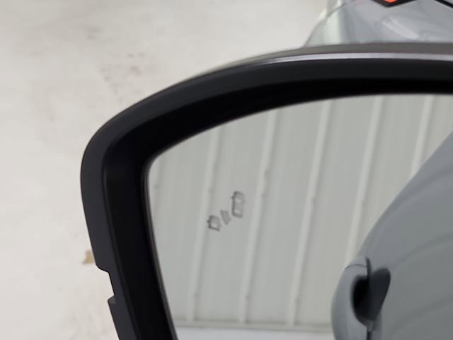 Used 2023 Nissan Pathfinder Platinum w/ Black Appearance Package image 22