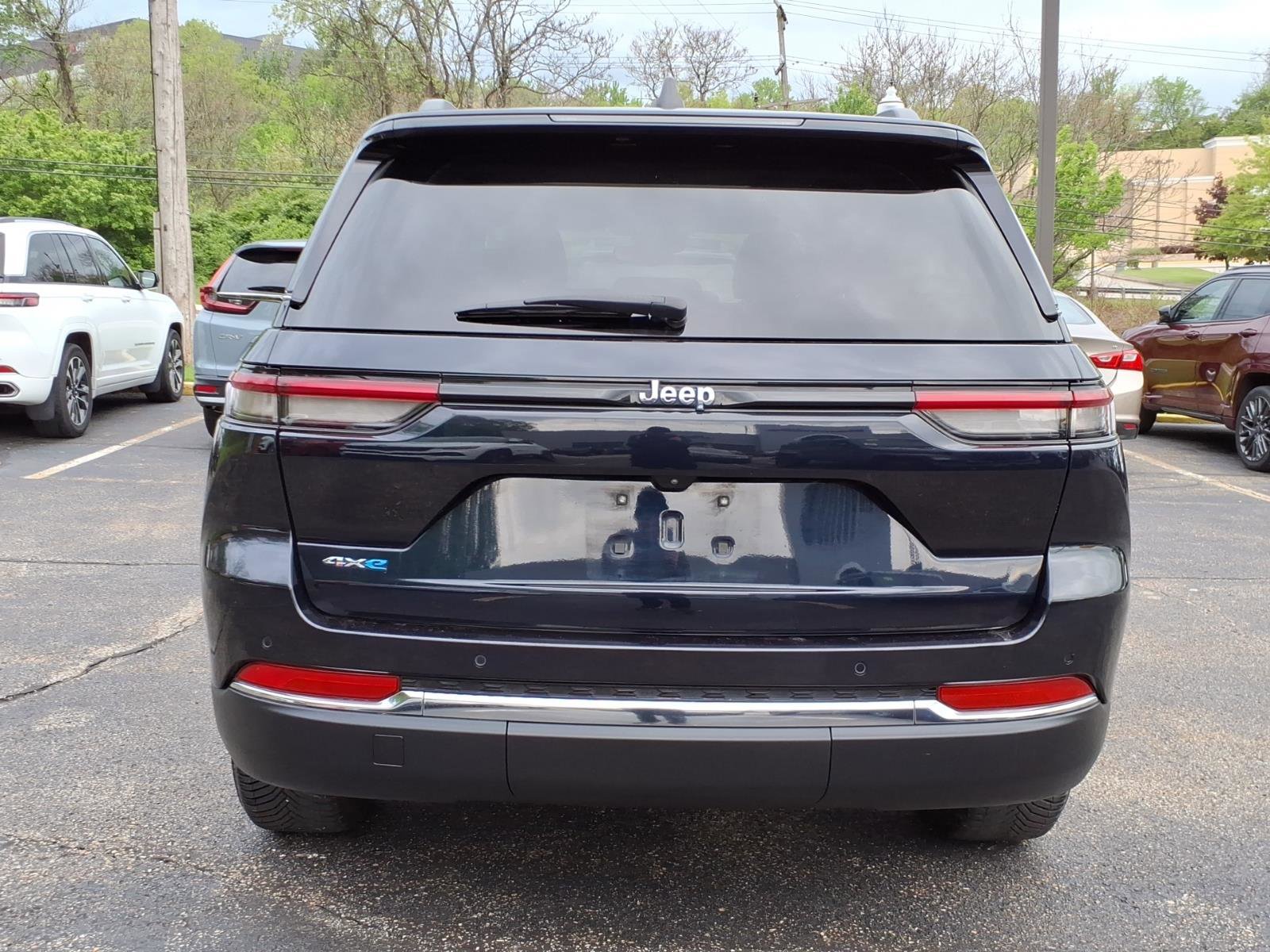 Certified 2022 Jeep Grand Cherokee Limited 4xe AWD/4WD image 4