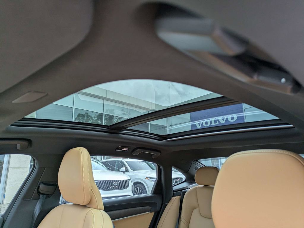 Certified 2024 Volvo S90 T8 Ultimate image 24