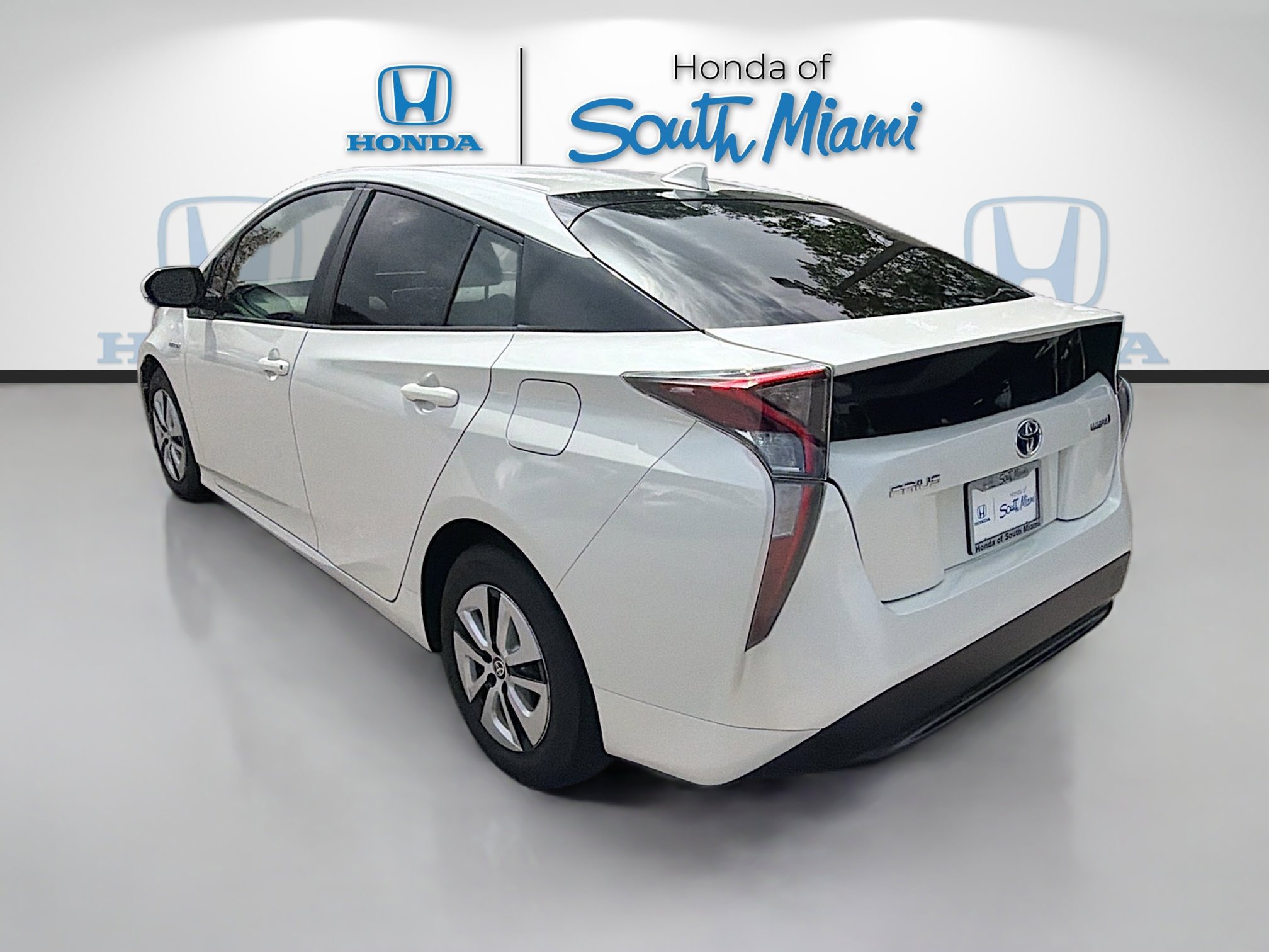 Used 2016 Toyota Prius Two image 5