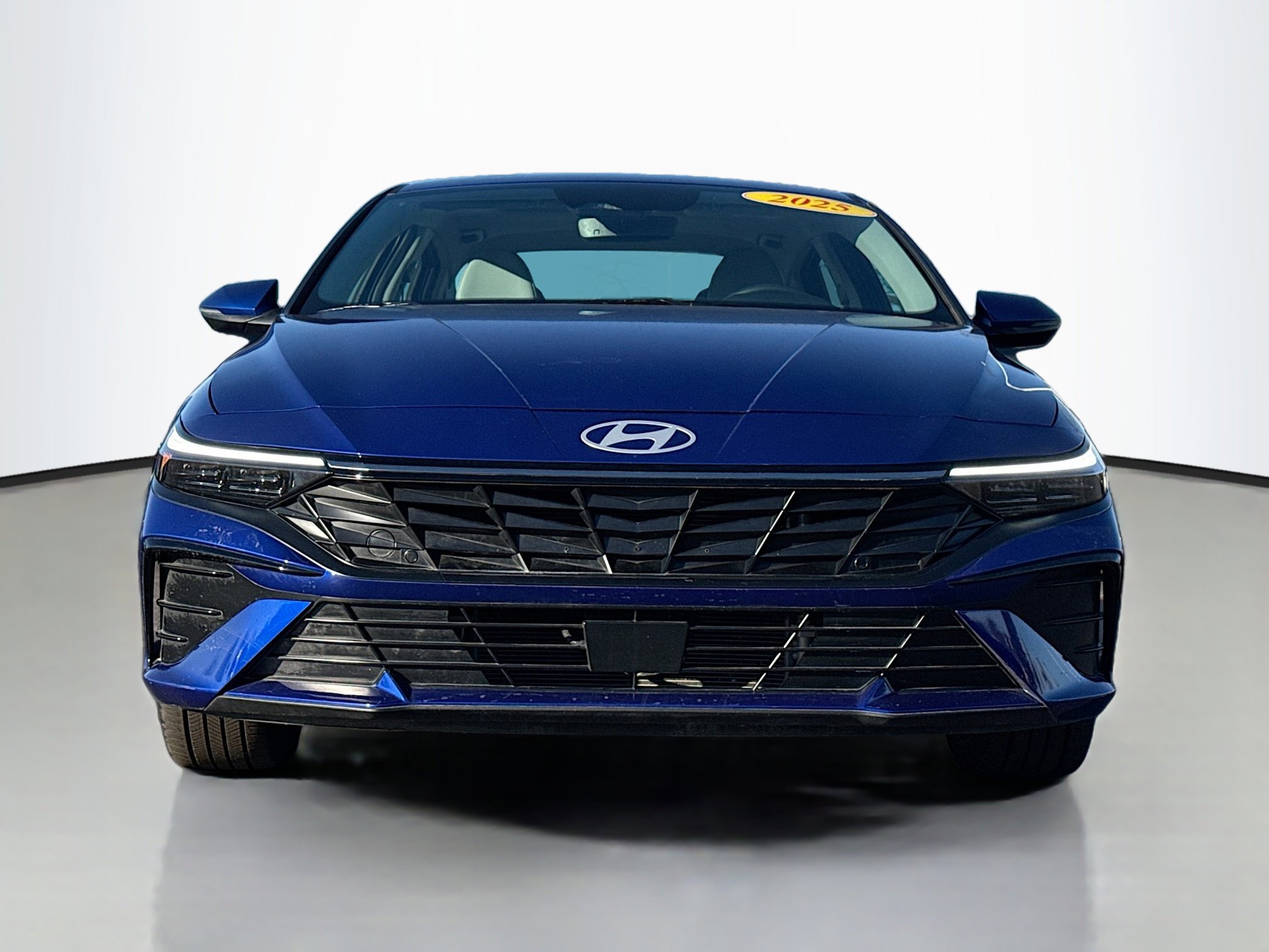 Certified 2025 Hyundai Elantra Limited image 16