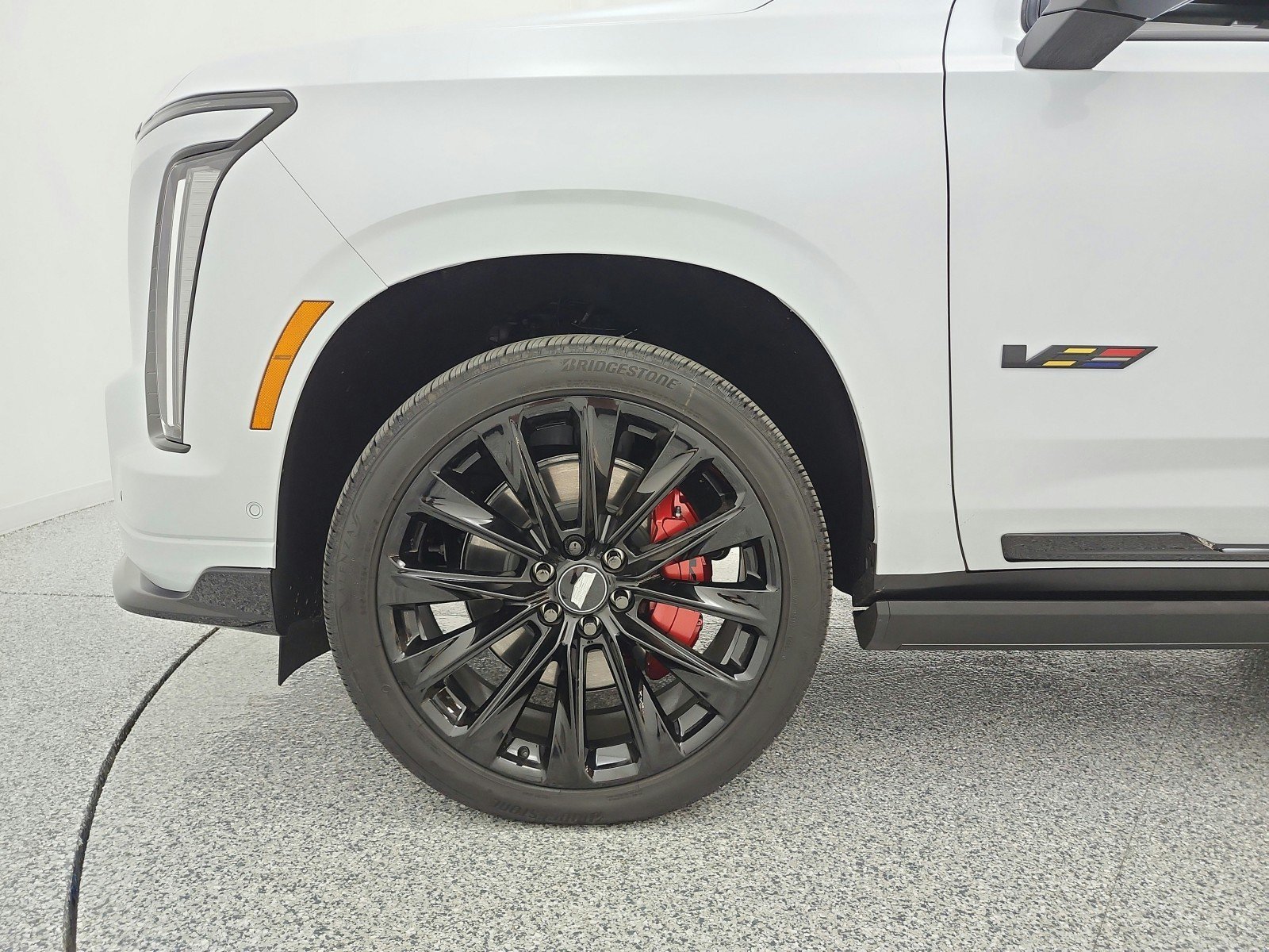 Used 2026 Cadillac Escalade V AWD/4WD image 18