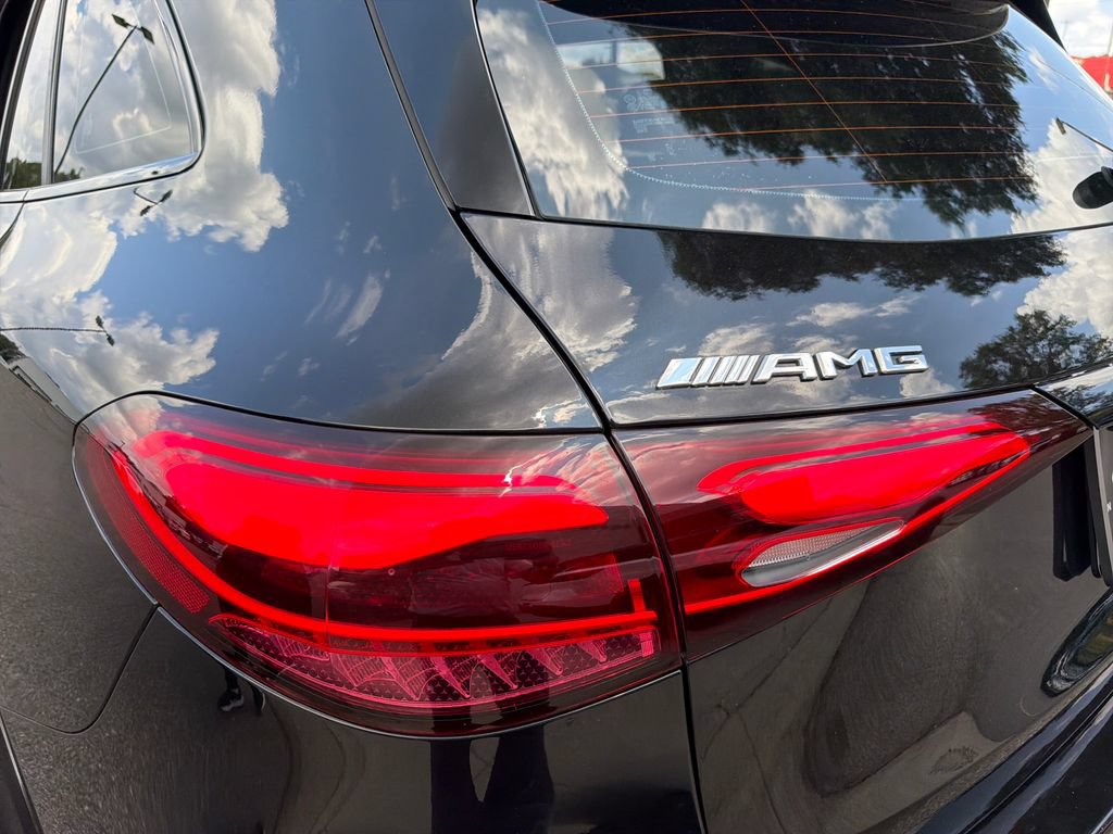 Used 2024 Mercedes-Benz GLC 43 AMG 4MATIC image 30
