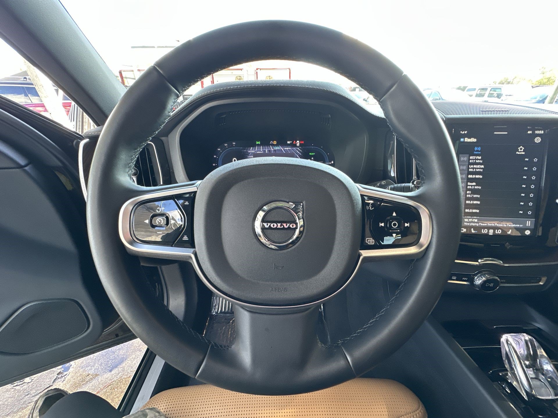 Used 2024 Volvo XC60 T8 Ultimate w/ Protection Package Premier image 11