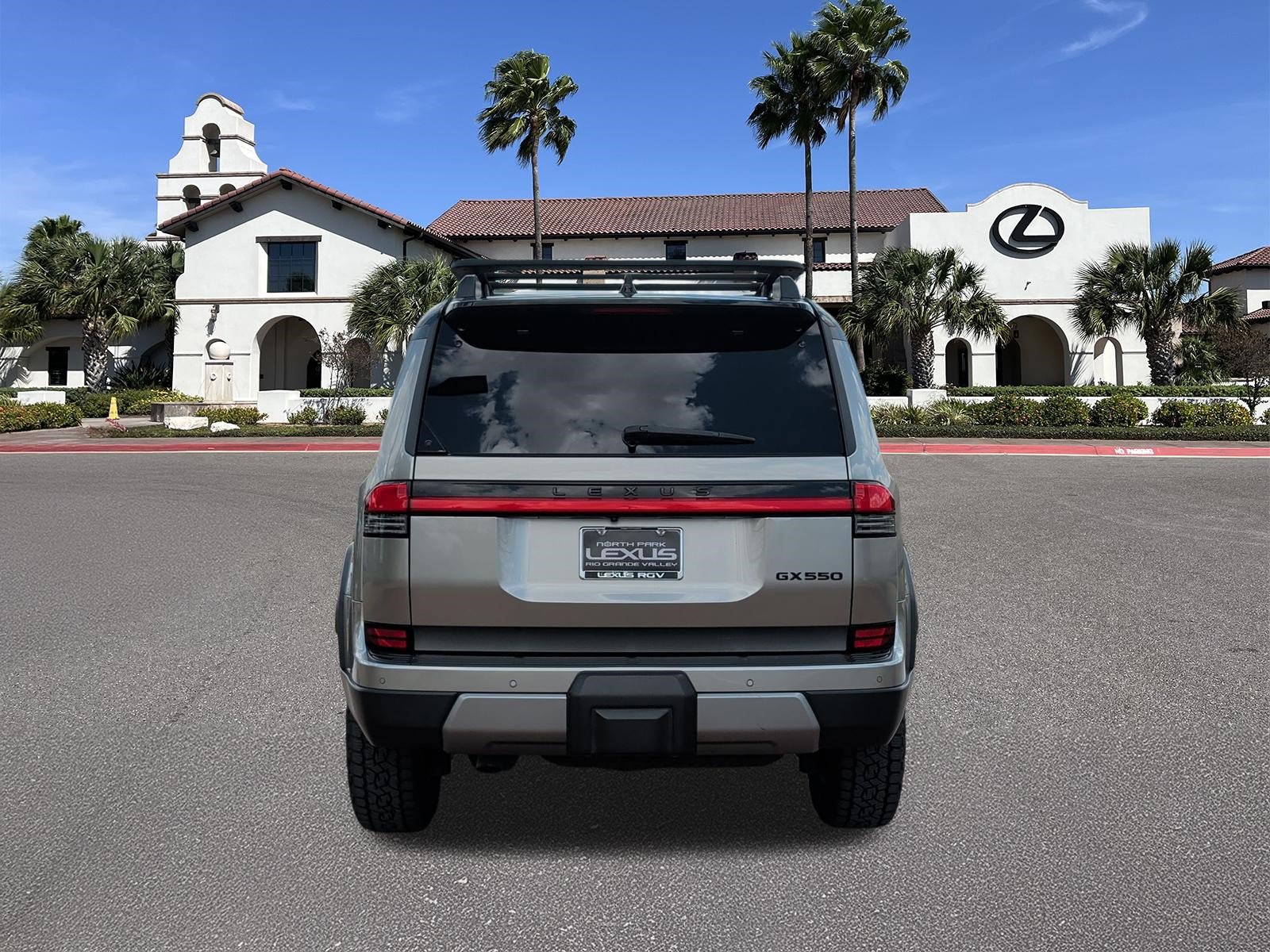 Certified 2025 Lexus GX 550 AWD/4WD image 3