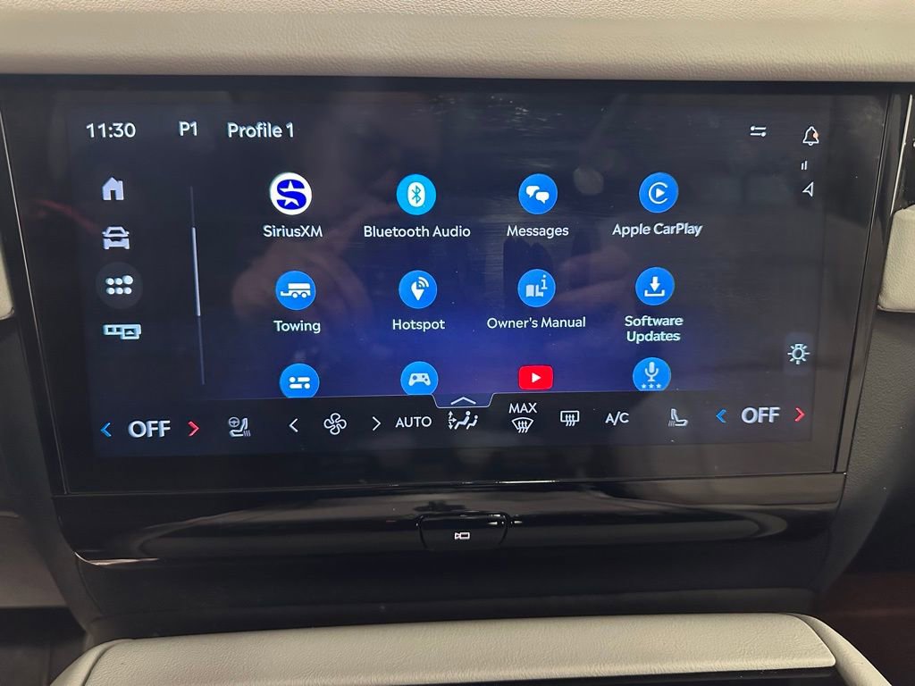 Used 2025 Lincoln Navigator Reserve image 30