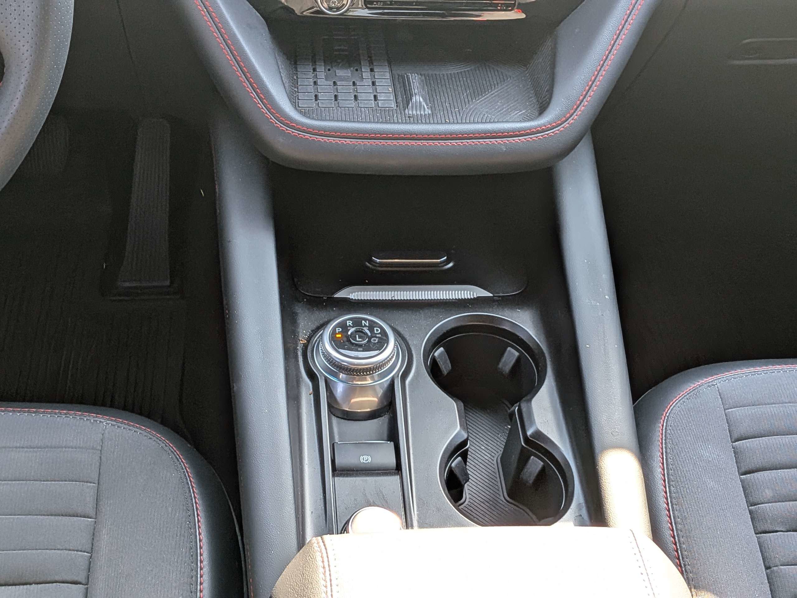 Used 2025 Ford Explorer ST-Line w/ Premium Package RWD image 21