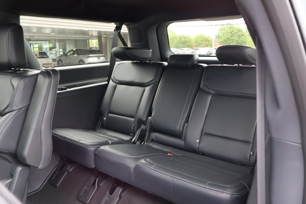 New 2026 Ford Expedition Max Platinum w/ Stealth Appearance Package AWD/4WD image 21