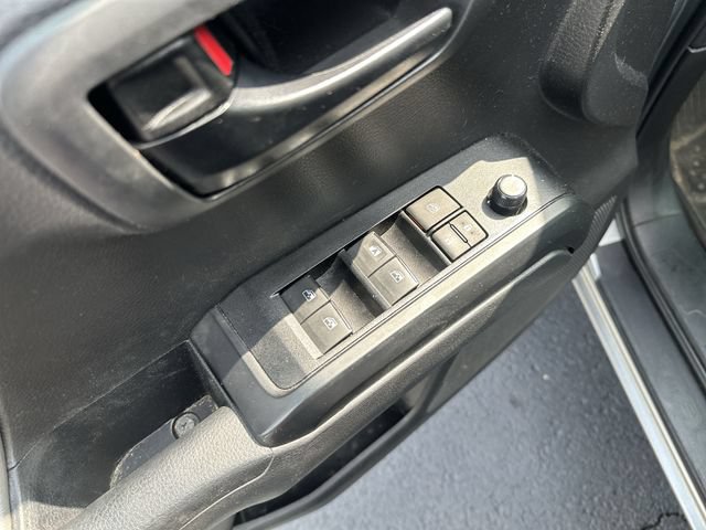 Used 2023 Toyota Tacoma SR AWD/4WD image 17