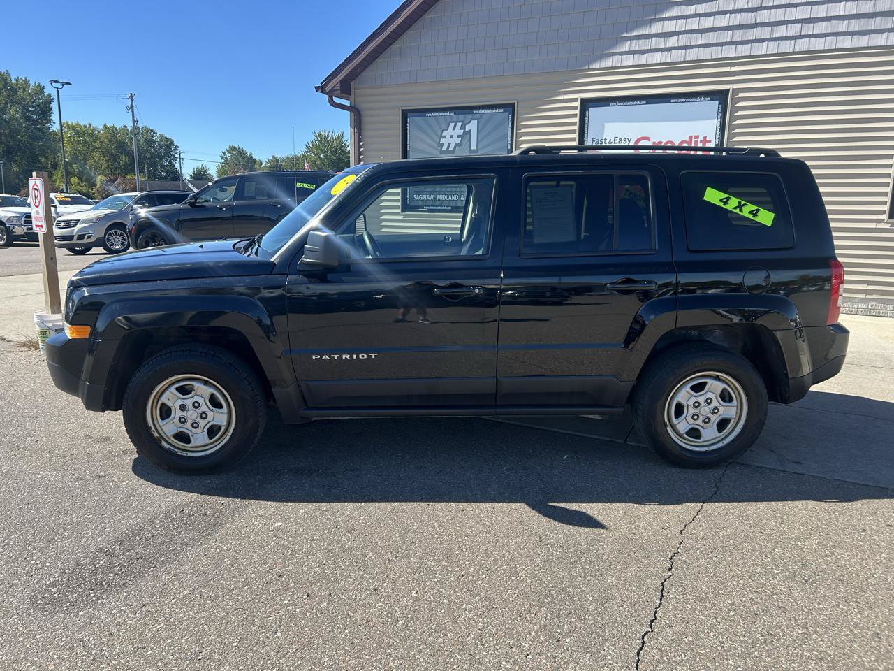 Used 2017 Jeep Patriot Sport w/ Power Value Group AWD/4WD image 8