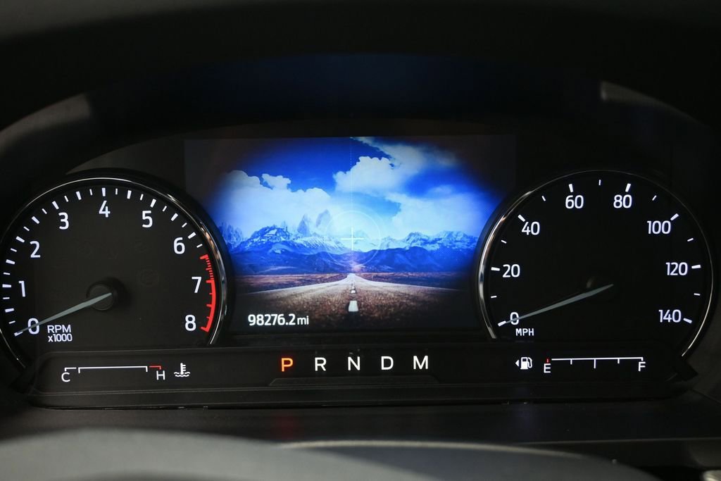 Used 2020 Ford Explorer XLT w/ Equipment Group 202A RWD image 12