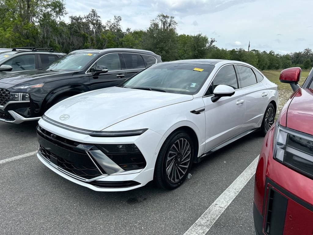 Used 2025 Hyundai Sonata Limited image 8