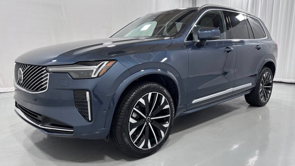 Certified 2026 Volvo XC90 B6 Plus AWD/4WD image 1