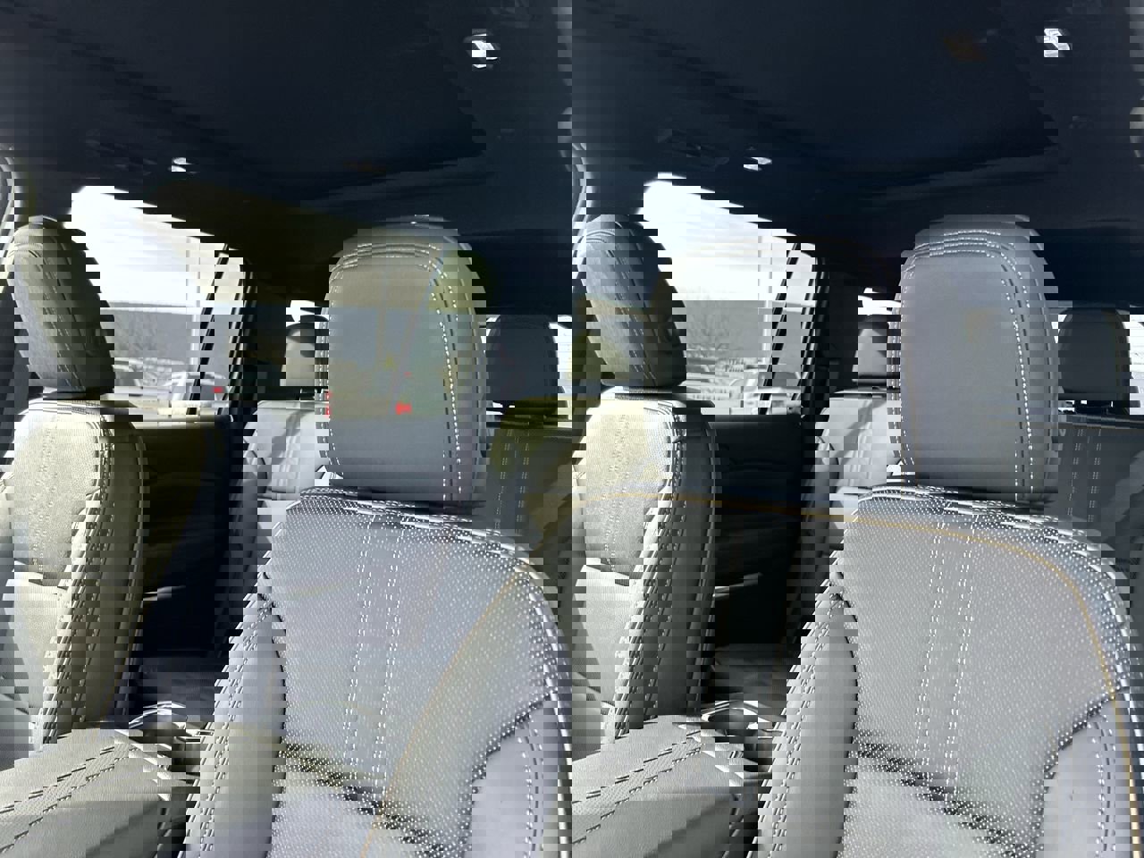 New 2026 Chevrolet Traverse High Country image 23