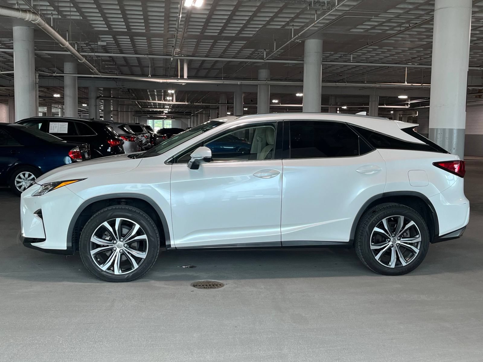 Used 2016 Lexus RX 350 AWD w/ Premium Package image 5