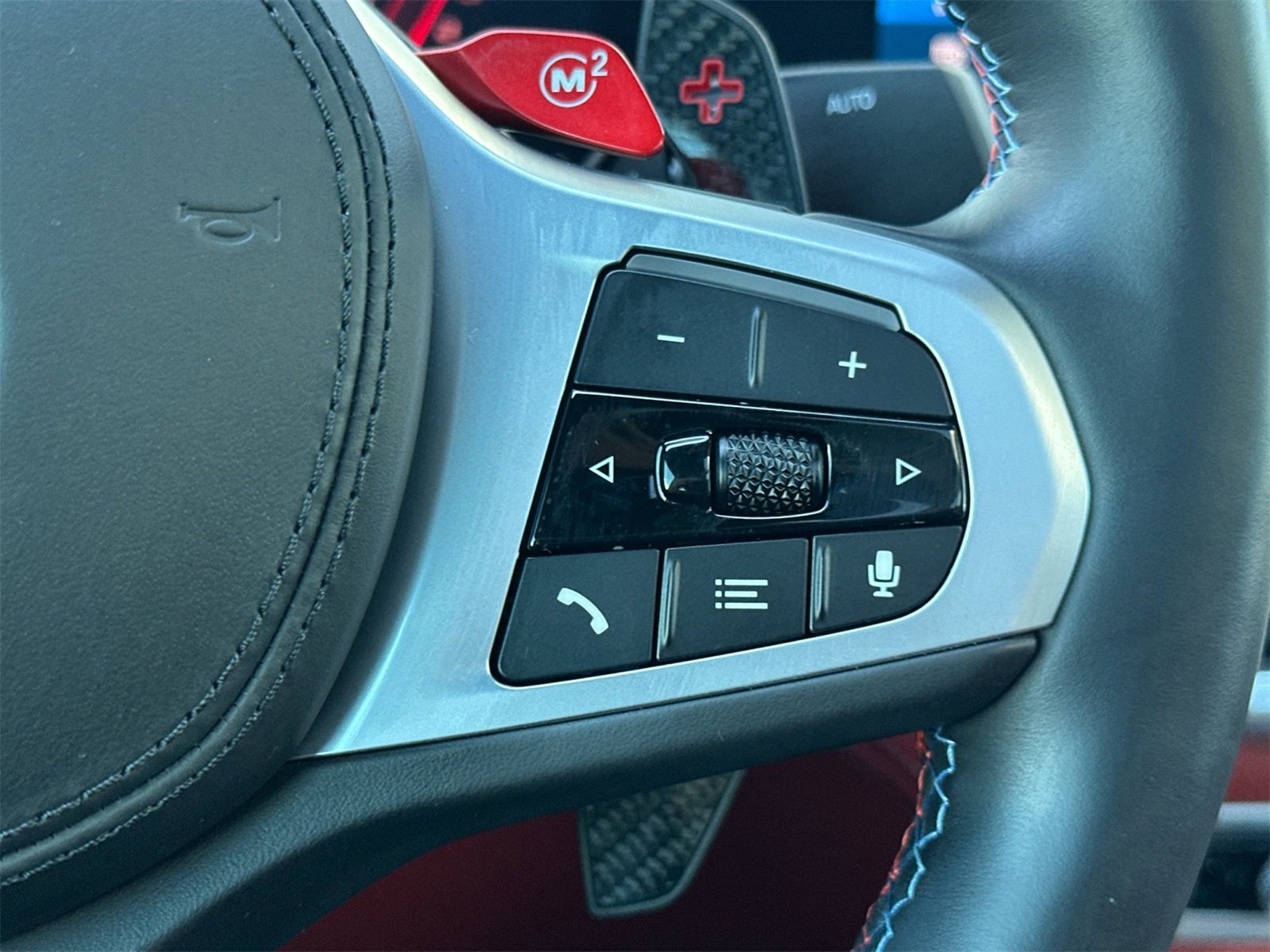 Used 2025 BMW X6 M Competition w/ Executive Package image 29