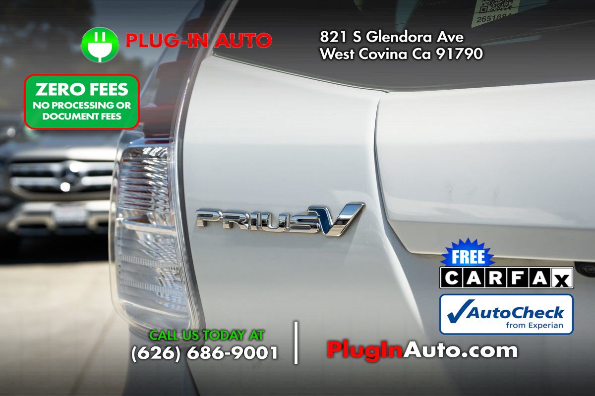 Used 2015 Toyota Prius V Four FWD image 5
