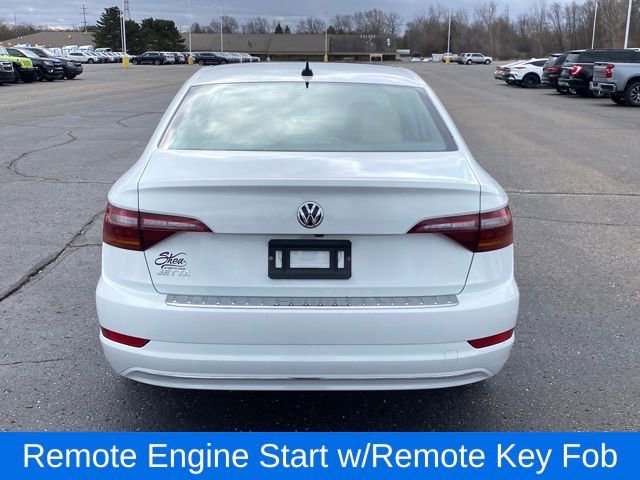 Used 2019 Volkswagen Jetta SEL w/ Cold Weather Package image 4