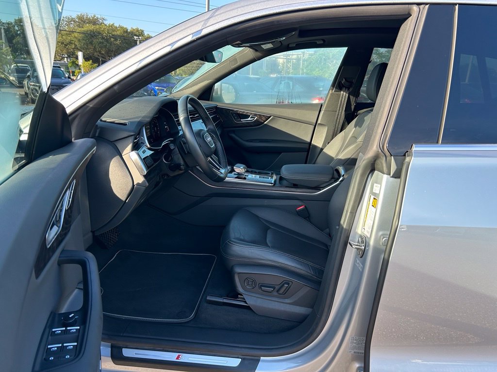 Used 2021 Audi Q8 Premium Plus AWD/4WD image 15
