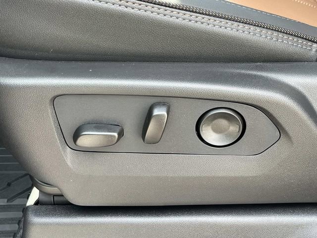 New 2026 Chevrolet Silverado 2500 High Country w/ High Country Premium Package AWD/4WD image 24