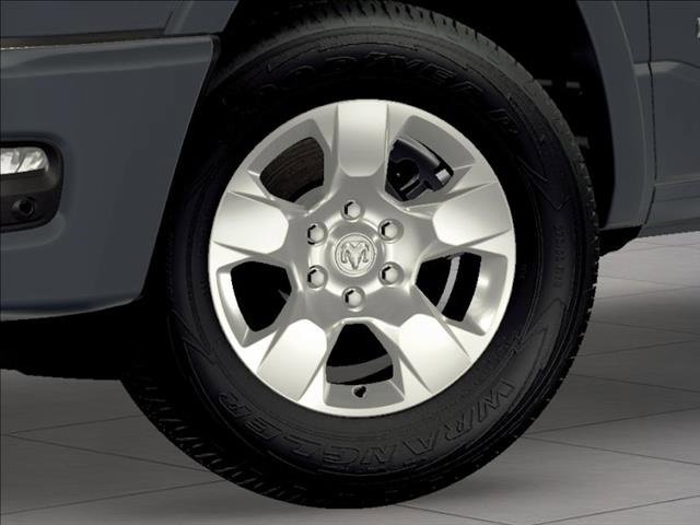 New 2026 RAM 1500 4x4 Crew Cab image 11