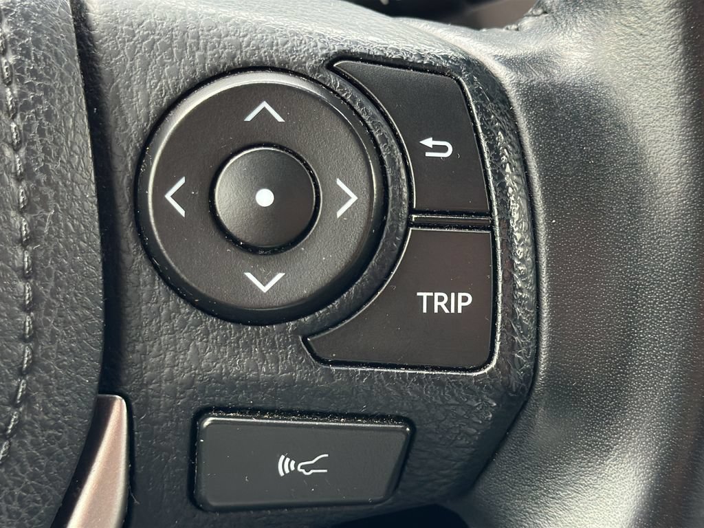 Used 2017 Toyota RAV4 XLE FWD image 22