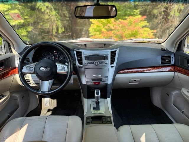 Used 2011 Subaru Outback 2.5i Limited AWD/4WD image 20