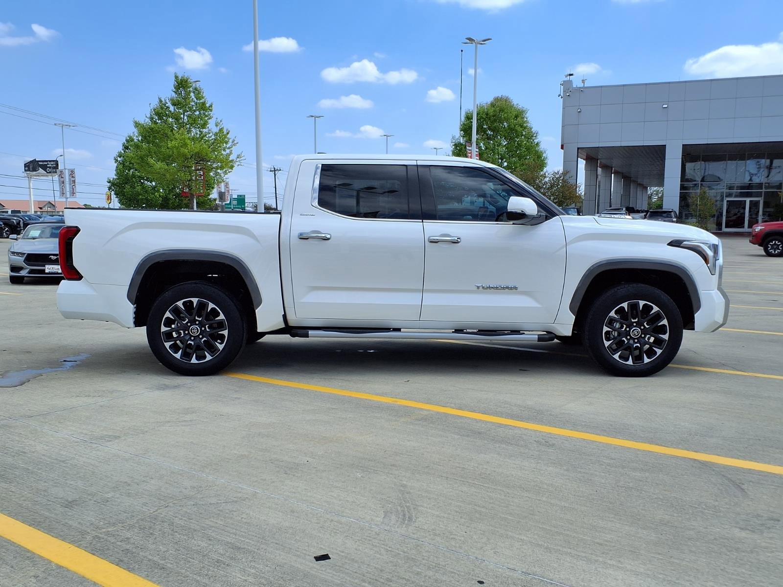 Used 2023 Toyota Tundra Limited w/ Power Package image 4
