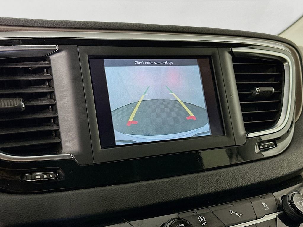 Certified 2019 Chrysler Pacifica Touring-L image 18