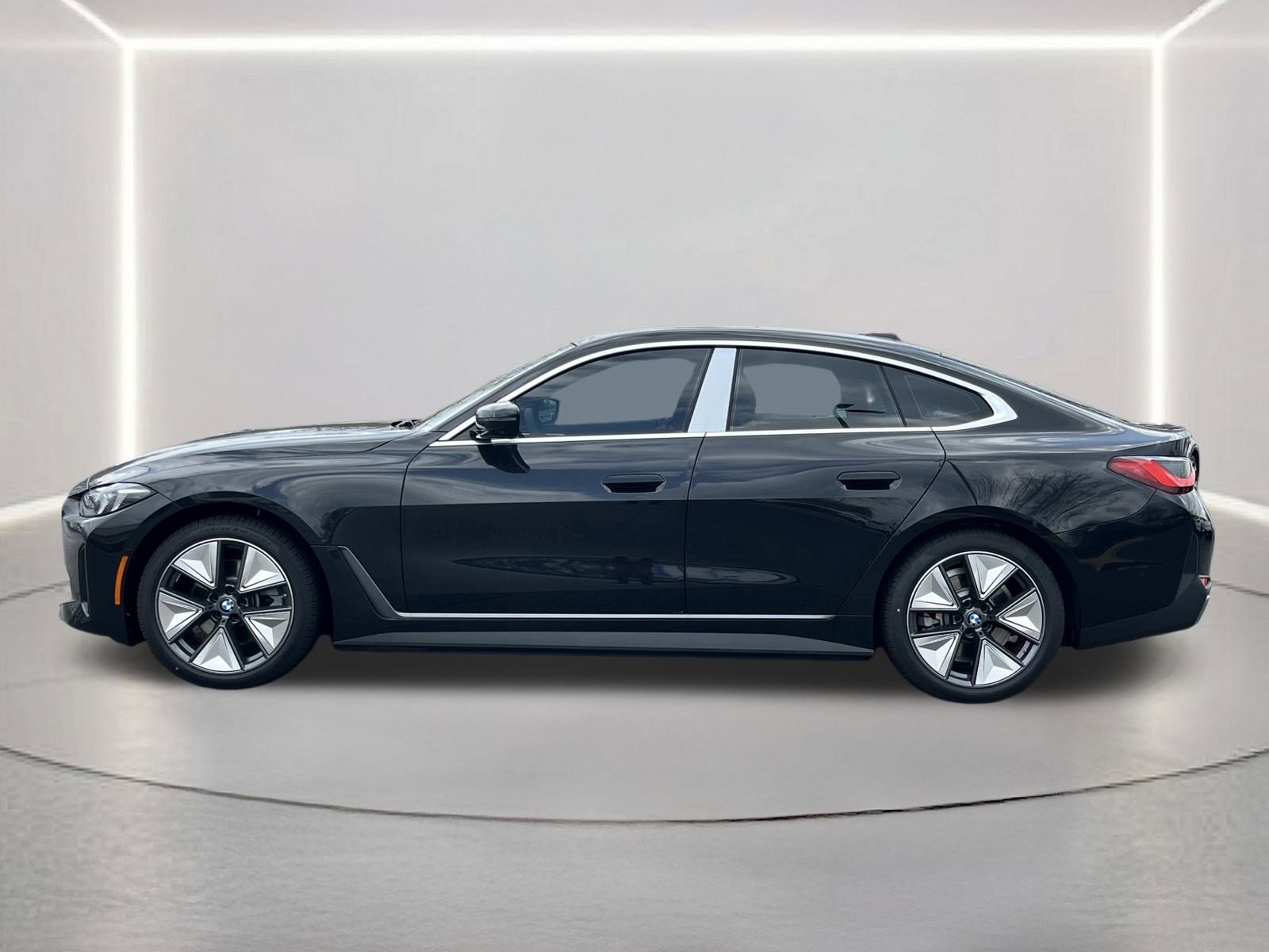 New 2026 BMW i4 eDrive40 w/ Premium Package RWD image 23