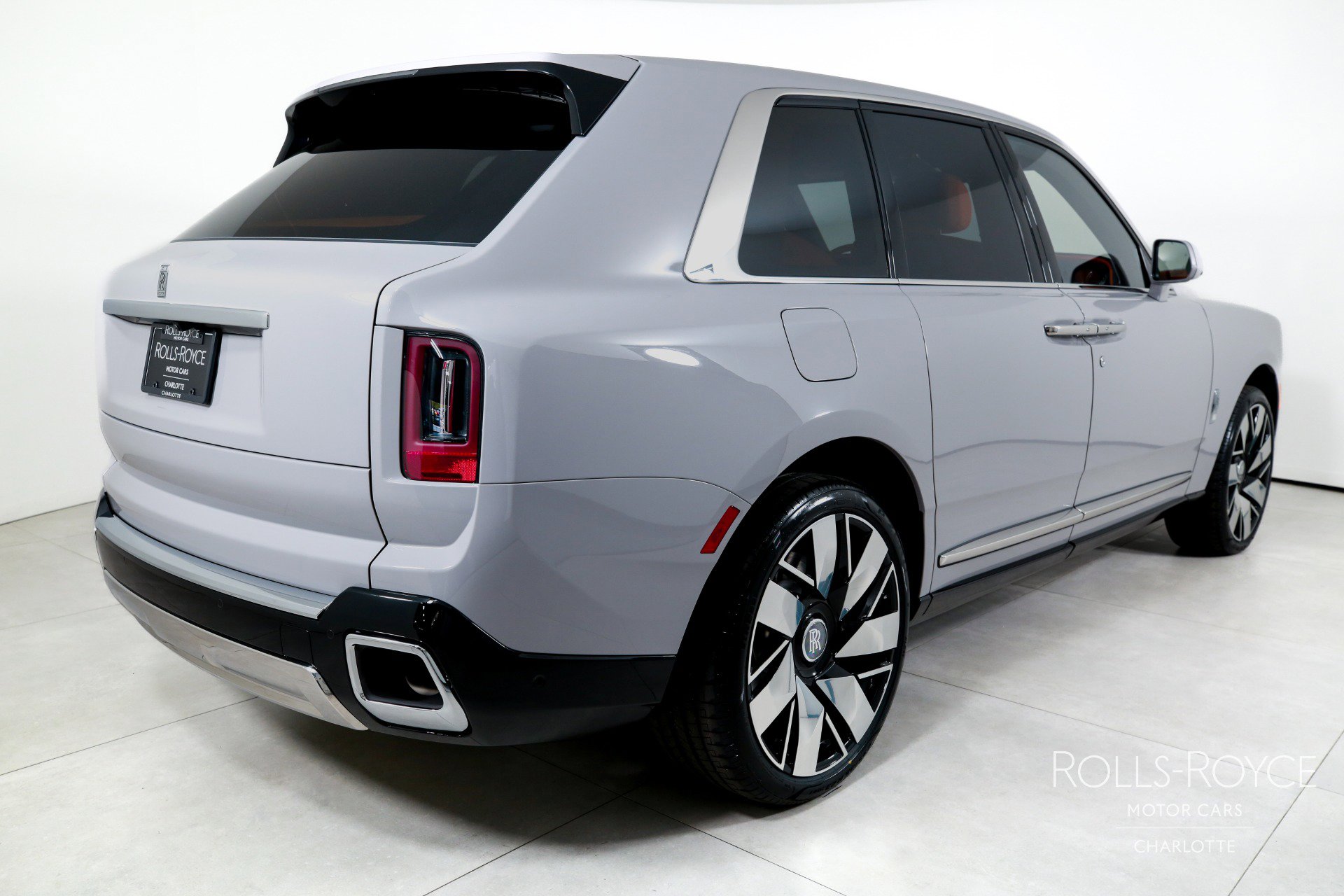 New 2026 Rolls-Royce Cullinan image 2