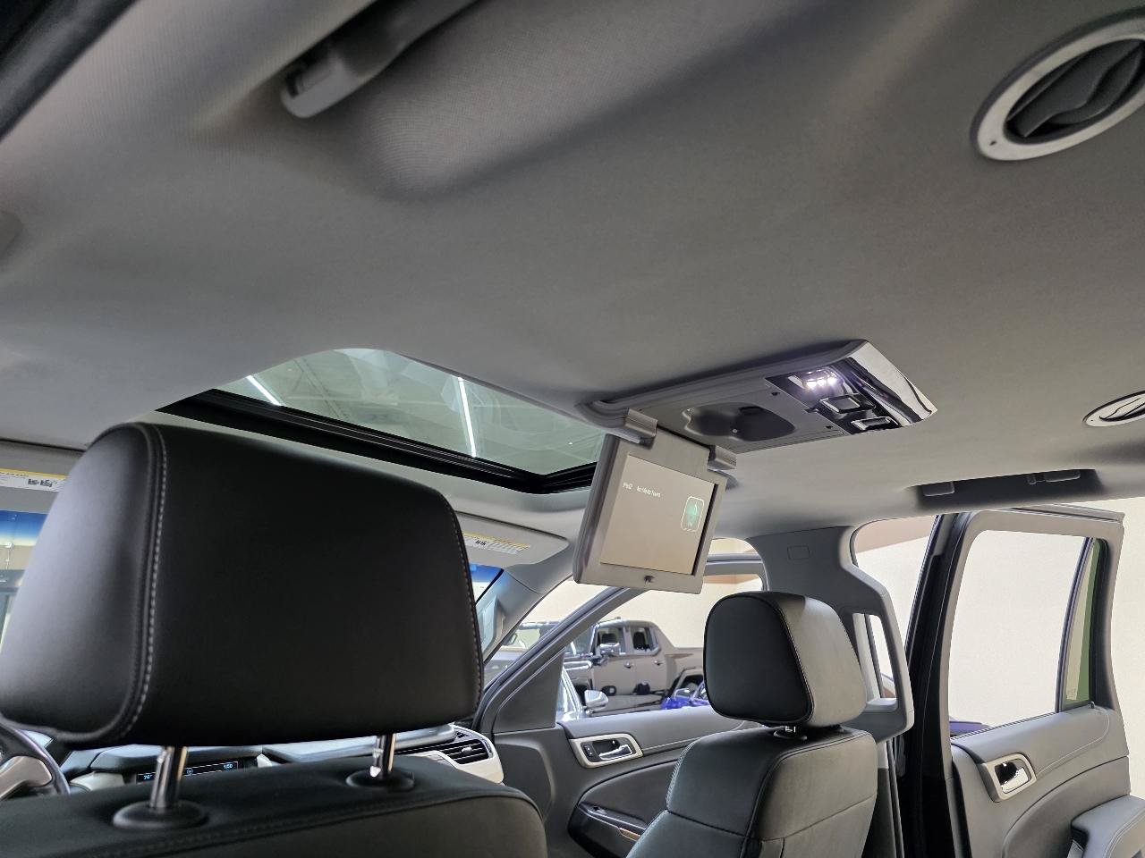 Used 2019 GMC Yukon Denali w/ Open Road Package AWD/4WD image 39