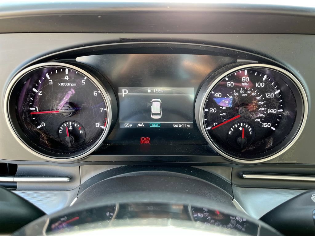 Certified 2024 Kia Carnival LX image 13