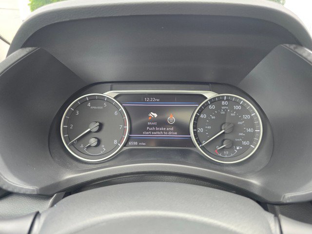 Used 2024 Nissan Sentra SR w/ SR Premium Package image 40