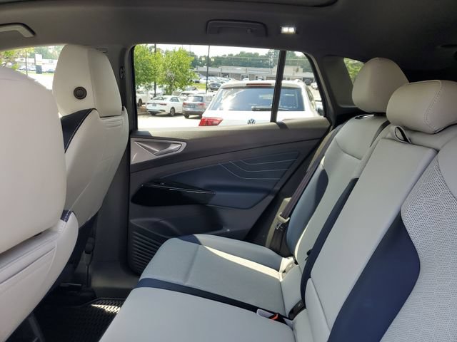 Certified 2025 Volkswagen ID.4 Pro S RWD image 10