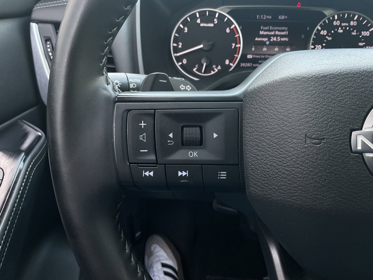 Used 2025 Nissan Rogue SV AWD/4WD image 33