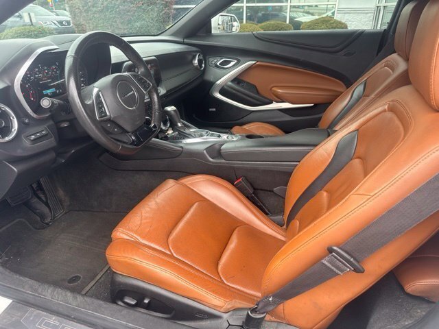 Used 2016 Chevrolet Camaro LT RWD image 13