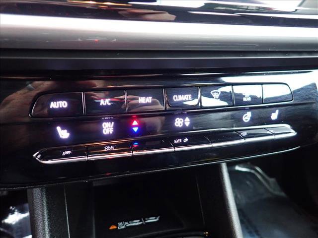 Used 2023 Chevrolet Bolt EUV LT w/ Comfort Package image 21