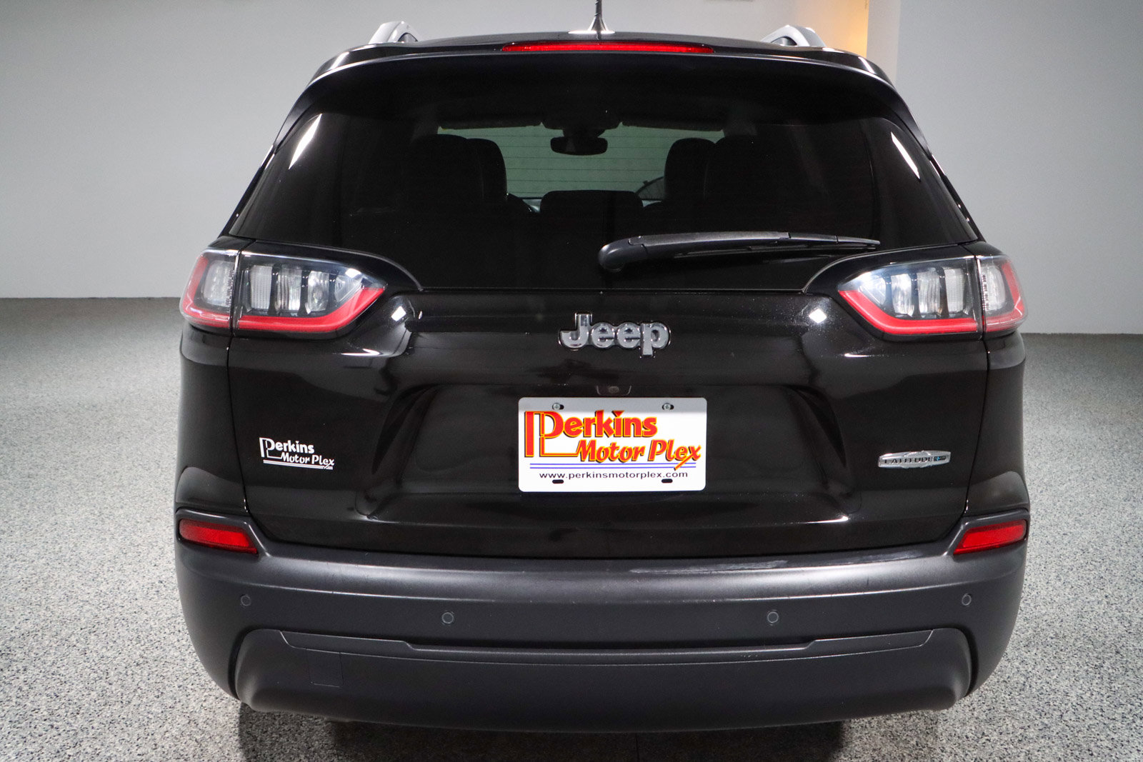Used 2021 Jeep Cherokee Latitude Plus FWD image 8