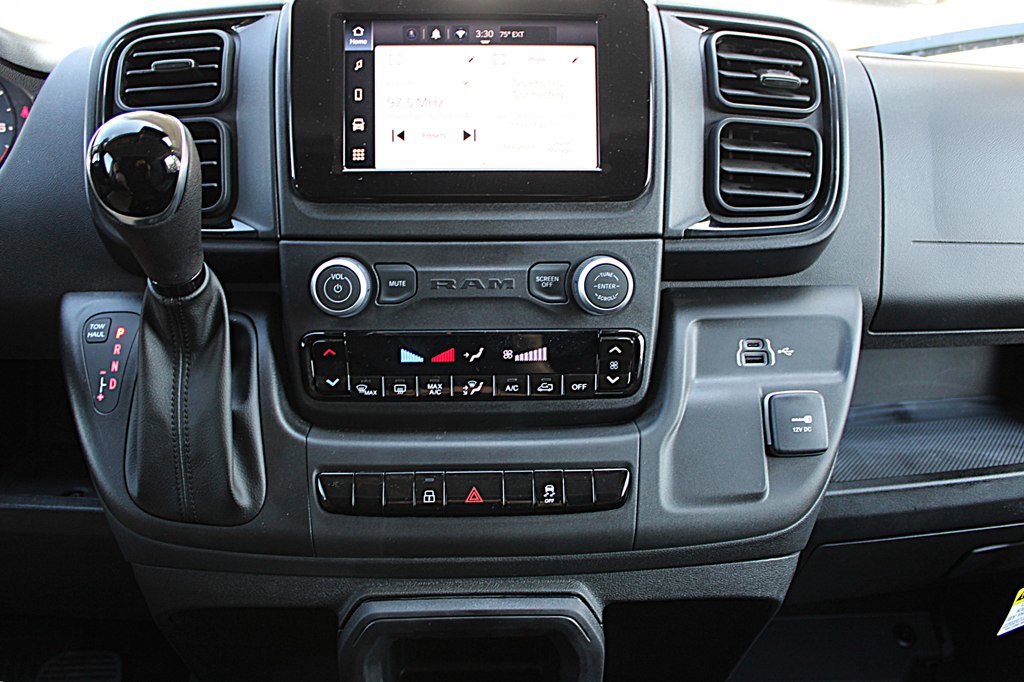 Used 2025 RAM ProMaster 3500 w/ Convenience Group image 20